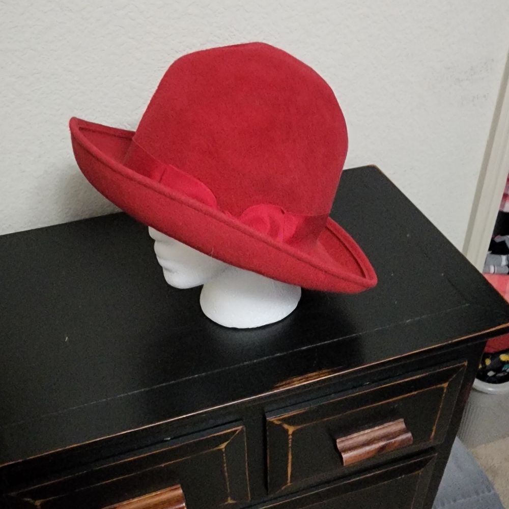 Hat attack ladys hat - Picture 2 of 8